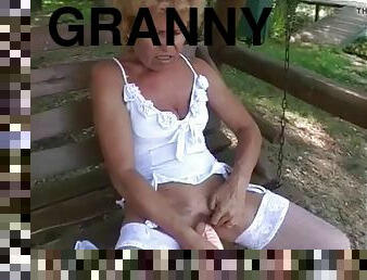 ³ιαγιά̍-granny
