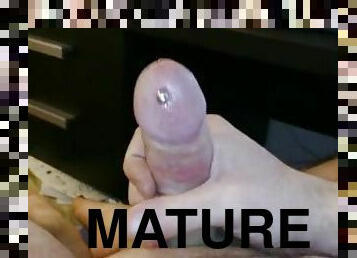 papa, énorme, masturbation, amateur, mature, ejaculation-sur-le-corps, énorme-bite, percé, solo, pappounet