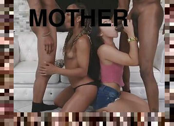 adolescente, mãe-mother, chupando