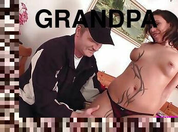 pai, velho, interracial, hardcore, alemão, jovem18, mais-velho, cona, avô-grandpa, velho-e-jovem