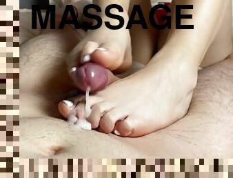 orgasme, amateur, ejaculation-sur-le-corps, massage, doigtage, pieds, ejaculation, fétiche, branlette-avec-les-pieds, blanc