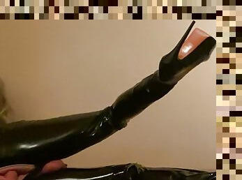 Young Jana Sissy in Latex Catsuit fucks herself with an anal dildo