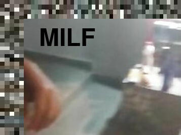 Promo cogida a culona milf en motel