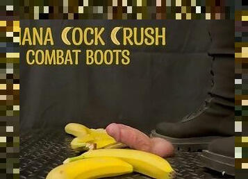 con-los-pies, banana, botas, dominación-femenina