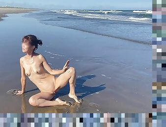 asiatisk, nudist, utendørs, amatør, japansk, strand, alene, brunette