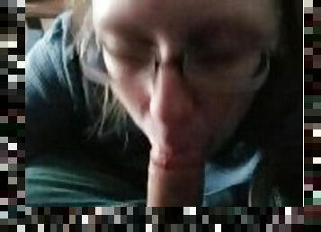 Getting a blowjob/handjob cum in mouth