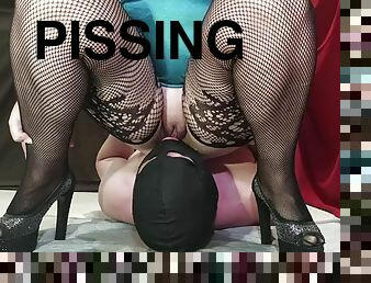 pisser, chatte-pussy