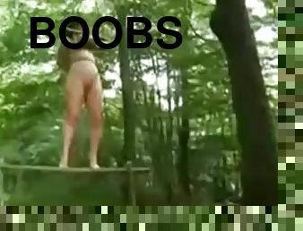 gros-nichons, en-plein-air, bdsm, seins, bondage, forêt