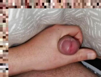 masturbation, amateur, ejaculation-sur-le-corps, gay, branlette, secousses, minet