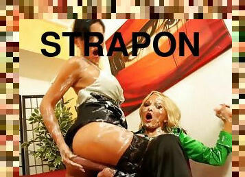 Strapon lesbian love blasted cream