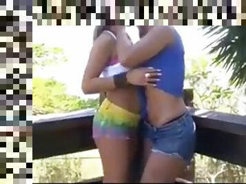 teta-grande, babes, gay, brasil, beijando, loira, rabo