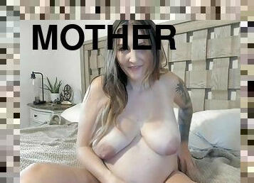 Kelly Payne - Lay With Mother & Plant Your Seed - Heavily pregnant mom masturbating on webcam