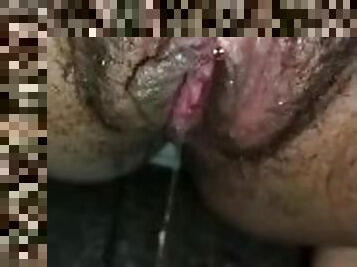 Squirt Jovencita latina masturbandose hasta acabar a chorros, rico Squirt