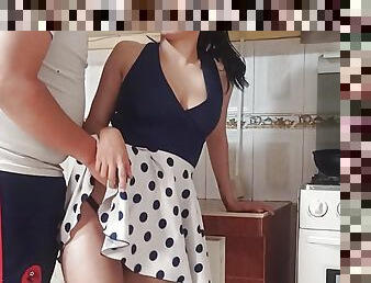 orgasme, vagina-pussy, kurus, amatir, blowjob-seks-dengan-mengisap-penis, handjob-seks-dengan-tangan-wanita-pada-penis-laki-laki, upskirt-bagian-dalam-rok, dapur, pacar-perempuan, pakaian-dalam-wanita