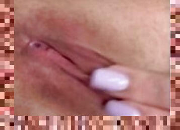 gros-nichons, fisting, masturbation, mamelons, orgasme, pisser, chatte-pussy, giclée, amateur, milf