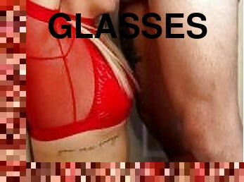okulary, amatorskie, laski, głębokie-gardło, warkoczyki, na-twarz, sperma, blondynka, ostre