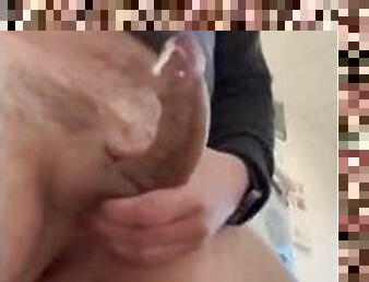 énorme, masturbation, public, ejaculation-sur-le-corps, énorme-bite, branlette, ejaculation, attrapée, solo, musclé