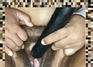 clitoris-bagian-atas-vagina-paling-sensitif, mastubasi, orgasme, vagina-pussy, amatir, berkulit-hitam, wanita-gemuk-yang-cantik, pelacur-slut, teransang, ditindik