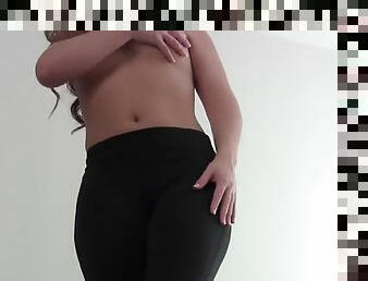 Stroke your cock while i tease you in yoga pants joi