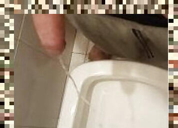 kencing, amatir, penis-besar, buatan-rumah, teransang, toilet, webcam, fetish-benda-yang-dapat-meningkatkan-gairah-sex, seorang-diri, penis