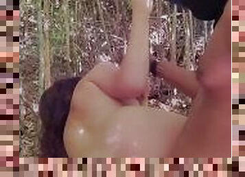 LIDWINE / VIDEO AMATEUR / FRENCH : Sextape dans une foret de bambou
