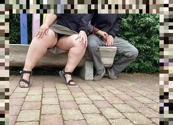 cul, masturbation, maman-et-garçon, en-plein-air, public, amateur, mature, ejaculation-sur-le-corps, milf, maison