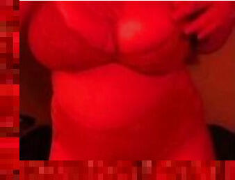 Horny queen, cum play baby ????