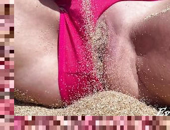 masturbate my pussy on the beach and piss through my panties