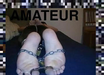 amateur, bdsm, pieds, fétiche, solo, bondage, enchaînées