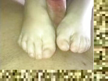 Footjob cum on feet