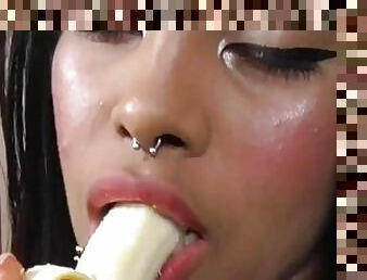 Ebony Teen Banana Eating!