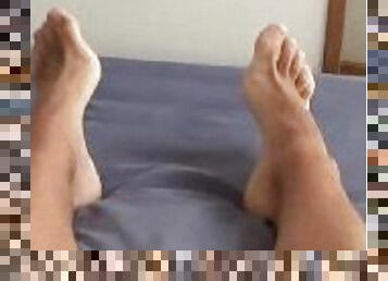 masturbation, amateur, pieds, point-de-vue, fétiche, solo, jambes, taquinerie