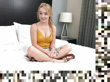 chatte-pussy, babes, fellation, casting, blonde, chambre-a-coucher, naturel, chevauchement, bite, jambes
