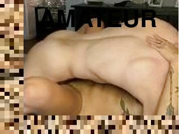 amatir, sayang, gambarvideo-porno-secara-eksplisit-dan-intens, berciuman, berambut-cokelat, tato