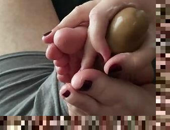 vieux, amateur, mature, ejaculation-sur-le-corps, milf, branlette, pieds, point-de-vue, jeune-18, plus-agée