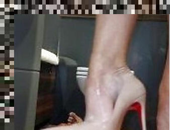 Hotwife Louboutin SoKate COCKBOX SHOEJOB PREVIEW ????????