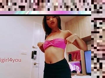 Lovely sexy thai girl get hot on webcam @abbie_queen