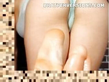 Perfect Footjob on Bare Soles