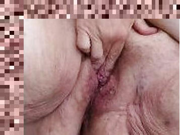 cul, gros-nichons, masturbation, orgasme, en-plein-air, pisser, chatte-pussy, giclée, amateur, lesbienne